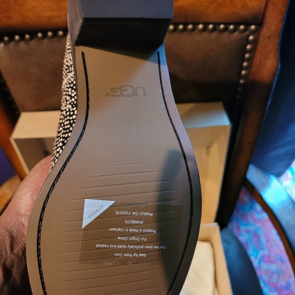 UGG Camden Exotic Size 10 - Picture 5 of 8